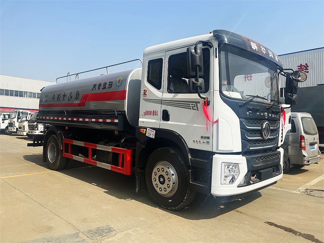 15噸灑水車(chē)-湖北旺龍新款東風(fēng)華神T5國(guó)六灑水車(chē)廠(chǎng)家價(jià)格
